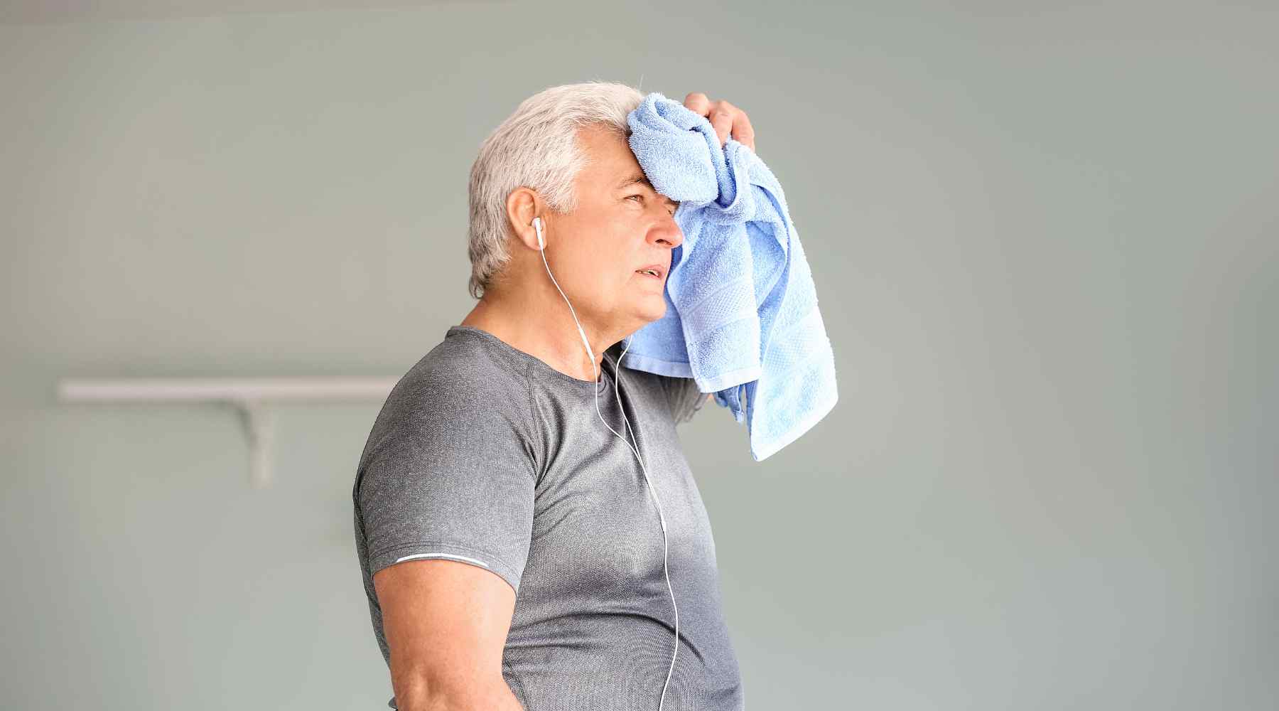 Should You Wipe Sweat Off In A Sauna? Clearlight® Saunas